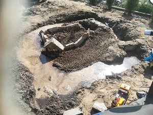 Grafika: Makiety średniowiecznego grodu wykonane przez uczniów klasy 2