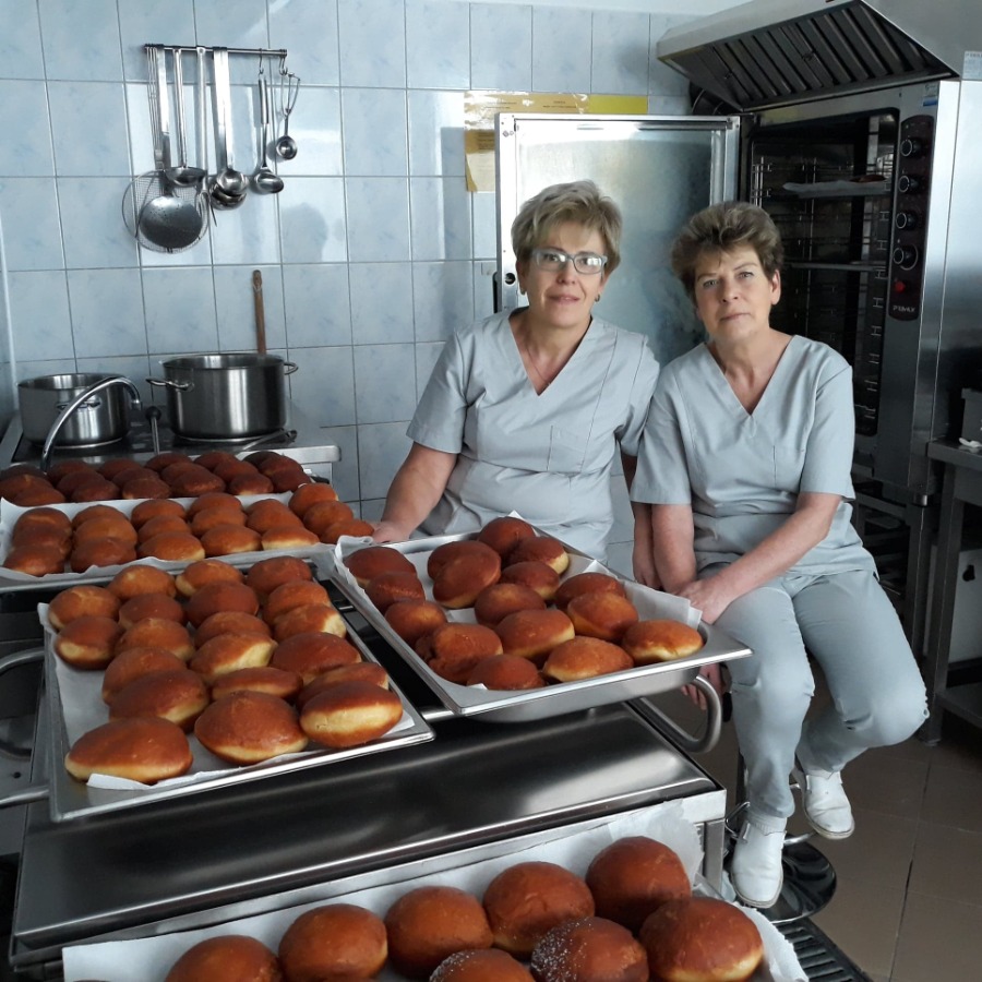 Grafika: Tłustoczwartkowe i walentynkowe pyszności