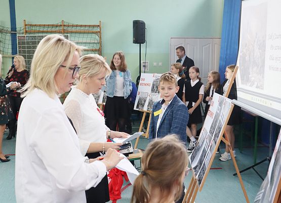 Grafika 23: APEL- Dzień Niepodległości 14 XI 2022r.