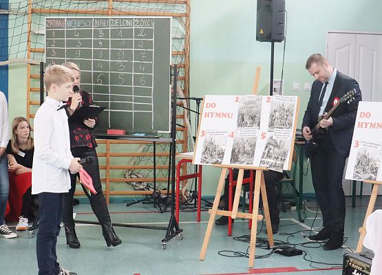 Grafika 25: APEL- Dzień Niepodległości 14 XI 2022r.