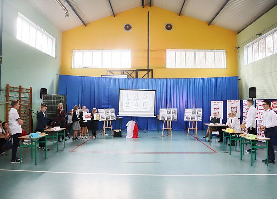 Grafika 29: APEL- Dzień Niepodległości 14 XI 2022r.