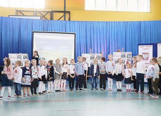 Grafika 31: APEL- Dzień Niepodległości 14 XI 2022r.