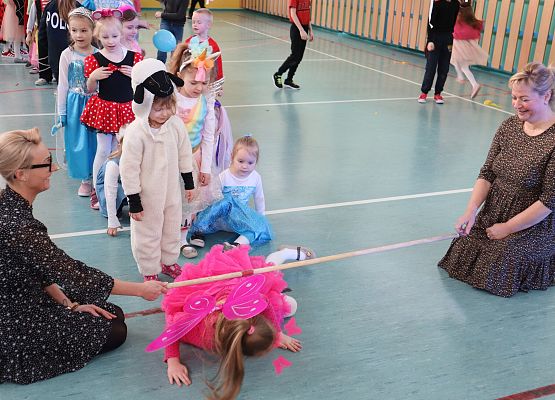 Bal Karnawałowy najmłodszych uczniów - Szkoła Podstawowa w Redkowicach.