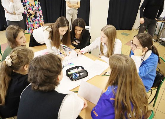 Grafika 25: IV Forum Samorządów Szkolnych Powiatu  Lęborskiego 21 X 2024 rok.