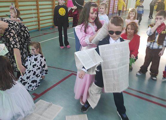 Bal karnawałowy w szkole w Redkowicach