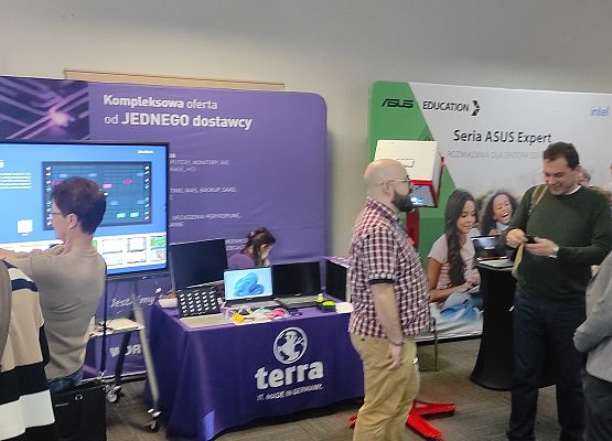 Grafika 4: Nauczyciel też uczeń