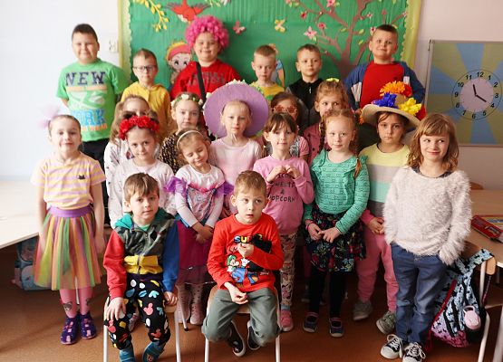 Powitanie wiosny w Szkole Podstawowej w Redkowicach.