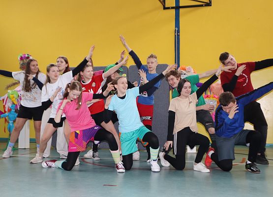 Powitanie wiosny w Szkole Podstawowej w Redkowicach.