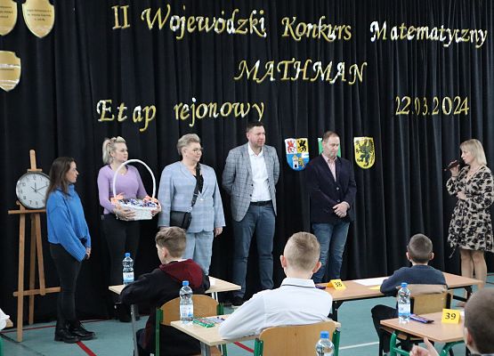 Na zdjęciu uroczyste rozpoczęcie etapu rejonowego II Wojewódzkiego Konkursu Matematycznego MATHMAN