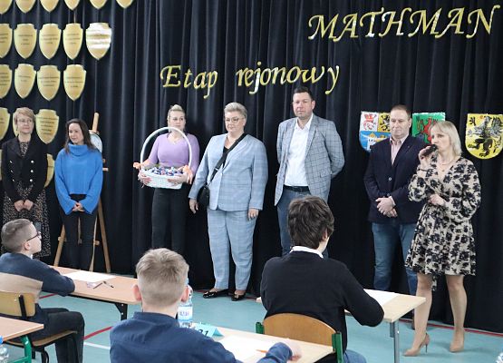 Na zdjęciu uroczyste rozpoczęcie etapu rejonowego II Wojewódzkiego Konkursu Matematycznego MATHMAN
