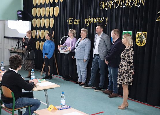 Na zdjęciu uroczyste rozpoczęcie etapu rejonowego II Wojewódzkiego Konkursu Matematycznego MATHMAN