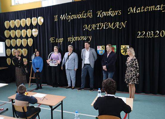 Na zdjęciu uroczyste rozpoczęcie etapu rejonowego II Wojewódzkiego Konkursu Matematycznego MATHMAN