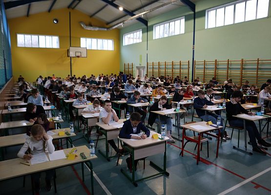 Na zdjęciu uczestnicy konkursu.