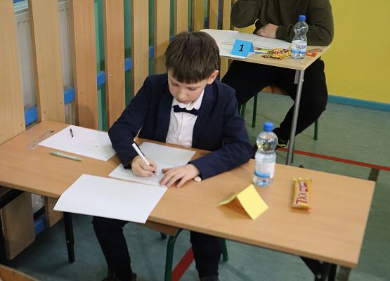 Na zdjęciu uczestnicy konkursu.