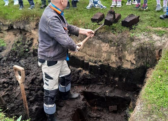 Wycieczka do skansenu w Klukach - Szkoła podstawowa z Redkowic