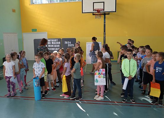 Wybory w szkole w Redkowicach do Samorządu Szkolnego X 24r.