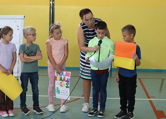 Wybory w szkole w Redkowicach do Samorządu Szkolnego X 24r.