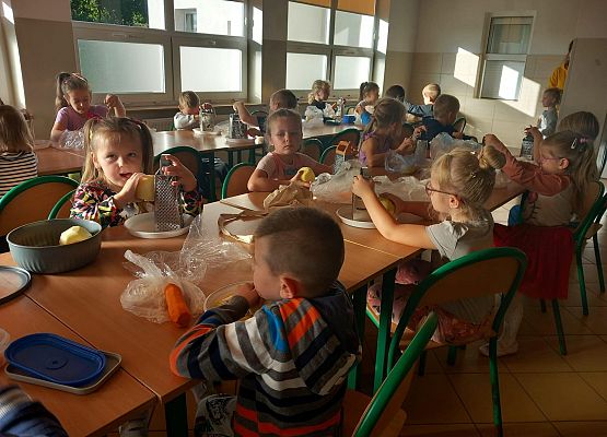 Szkoła w Redkowicach -Dzień Marchewki X 2024r