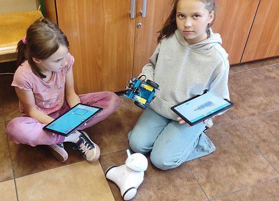Zajęcia w ramach CodeWeek 2024 w SP Redkowice.