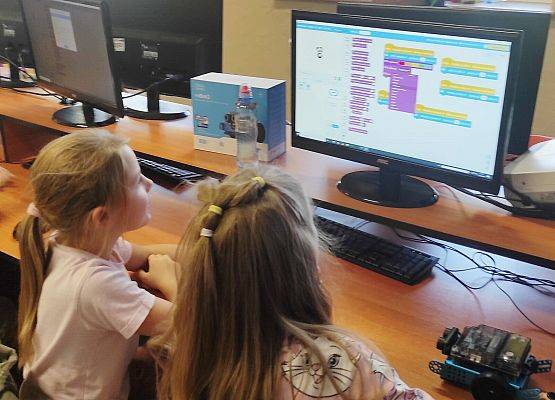 Zajęcia w ramach CodeWeek 2024 w SP Redkowice.