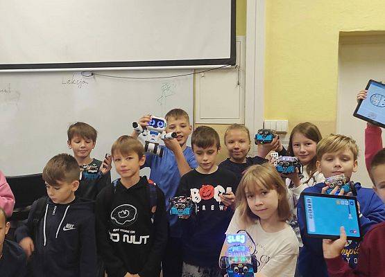 Zajęcia w ramach CodeWeek 2024 w SP Redkowice.