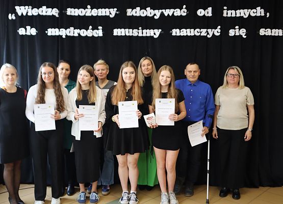 Gala wręczenia stypendiów za naukę i wyniki w sporcie Sp w Redkowicach.