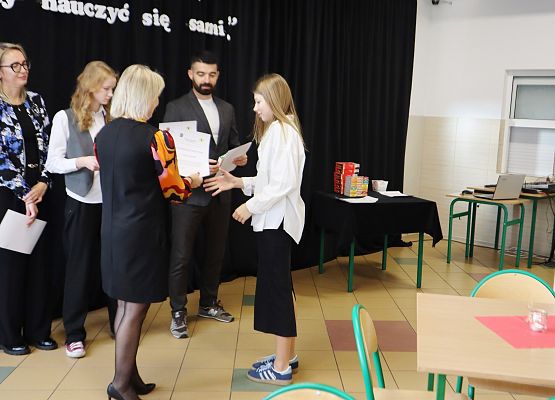 Gala wręczenia stypendiów za naukę i wyniki w sporcie Sp w Redkowicach.