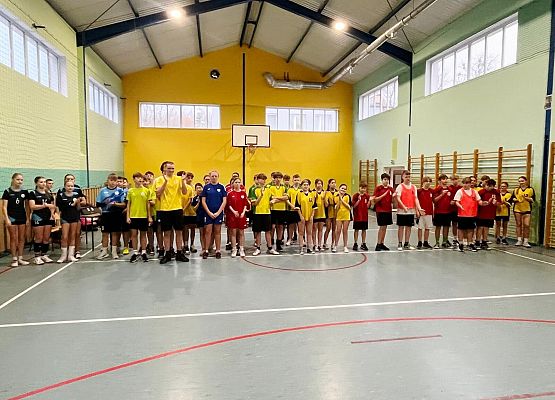 Igrzyska Młodzieży Szkolnej w koszykówce w Redkowicach.