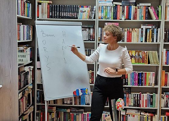 Dyskusyjny Klub Książki odwiedził dziś Bibliotekę Gminną w Nowej Wsi Lęborskiej