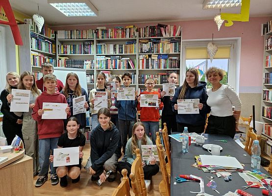 Dyskusyjny Klub Książki odwiedził dziś Bibliotekę Gminną w Nowej Wsi Lęborskiej