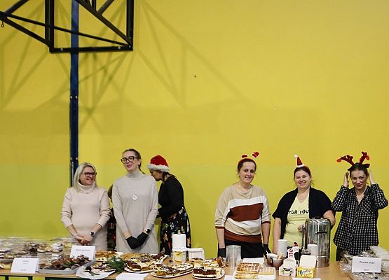 Kiermasz świąteczny w SP Redkowice 07-XII-2024r.