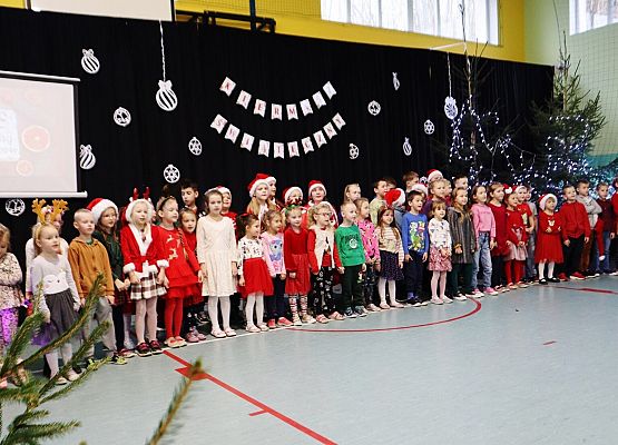 Kiermasz świąteczny w SP Redkowice 07-XII-2024r.
