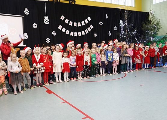 Kiermasz świąteczny w SP Redkowice 07-XII-2024r.