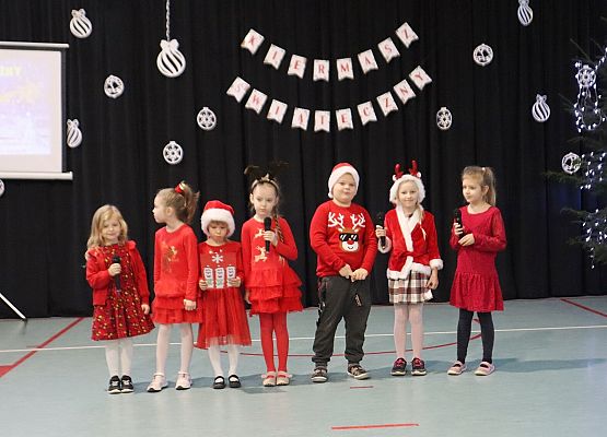 Kiermasz świąteczny w SP Redkowice 07-XII-2024r.