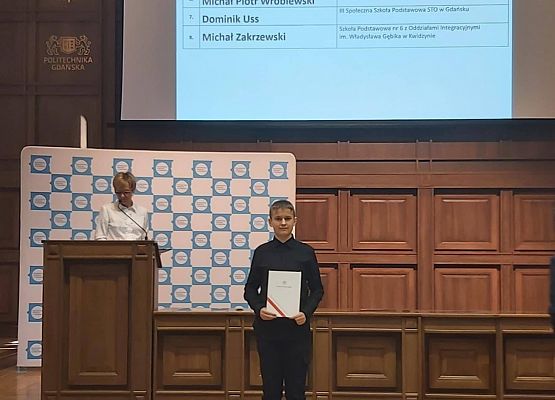 Laureat Konkursu Kuratoryjnego z Informatyki Kamil Maszota SP w Redkowicach.