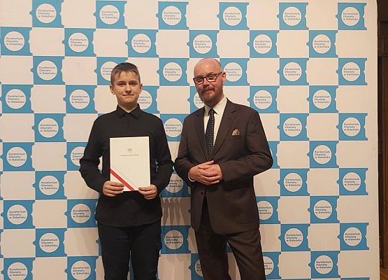 Laureat Konkursu Kuratoryjnego z Informatyki Kamil Maszota SP w Redkowicach.