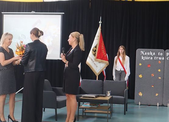 Uroczystość z okazji Dnia Edukacji Narodowej w szkole w Redkowicach X 2025r.