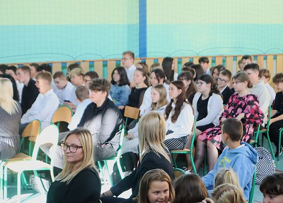 Uroczystość z okazji Dnia Edukacji Narodowej w szkole w Redkowicach X 2025r.