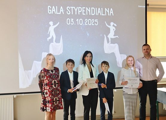 Uroczysta Gala Stypendialna SP w Redkowicach X 2025r.