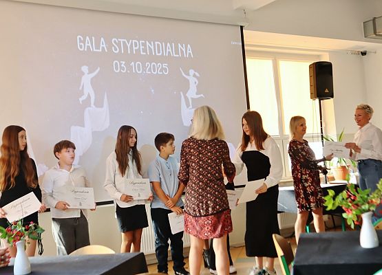 Uroczysta Gala Stypendialna SP w Redkowicach X 2025r.
