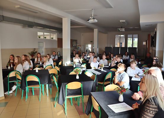 Uroczysta Gala Stypendialna SP w Redkowicach X 2025r.