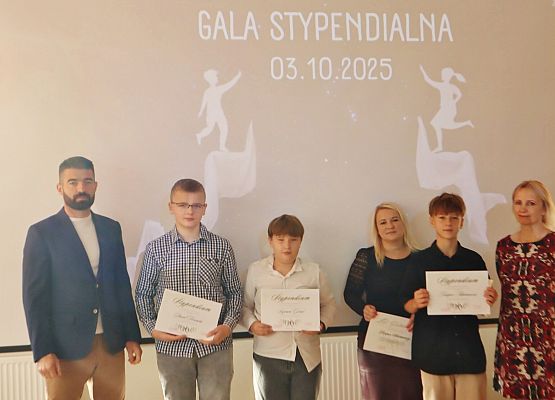 Uroczysta Gala Stypendialna SP w Redkowicach X 2025r.