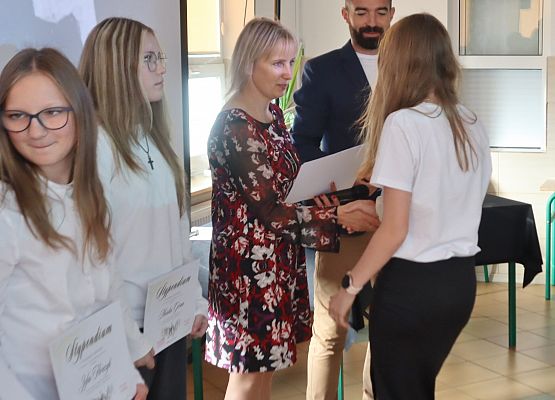 Uroczysta Gala Stypendialna SP w Redkowicach X 2025r.