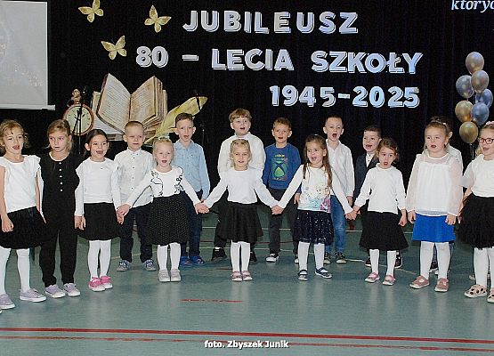 Uroczystość 80lecia Szkoły Podstawowej w Redkowicach.