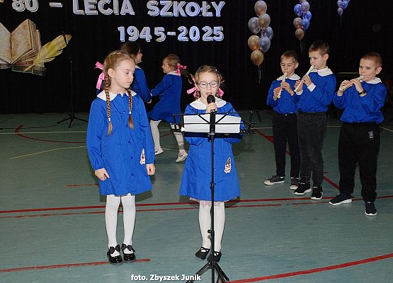 Uroczystość 80lecia Szkoły Podstawowej w Redkowicach.