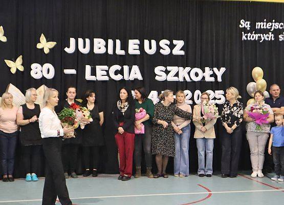 Uroczyste podsumowanie 80-lecia szkoły w Redkowicach.