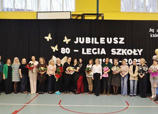 Uroczyste podsumowanie 80-lecia szkoły w Redkowicach.