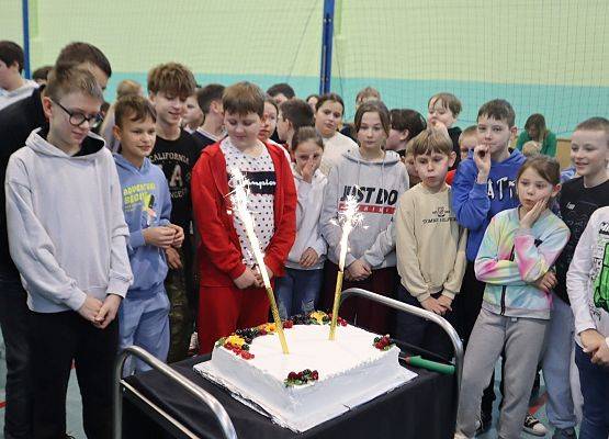 Uroczyste podsumowanie 80-lecia szkoły w Redkowicach.