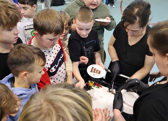 Uroczyste podsumowanie 80-lecia szkoły w Redkowicach.