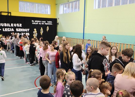 Uroczyste podsumowanie 80-lecia szkoły w Redkowicach.
